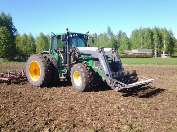 John deere 6230 premium.
Äestystä jontikalla ja wm 450 äkeellä.
Avainsanat: jd6230