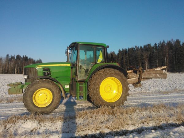 Tuulenkaatojen ajoa 
Tuli viimeinki pakkaset ni pääsi tuulenkaatoja ajamaan
Avainsanat: tuulenkaatojen ajoa