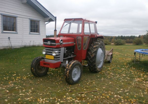 Massey Ferguson 165s
Entisöity kesällä
Avainsanat: 165s