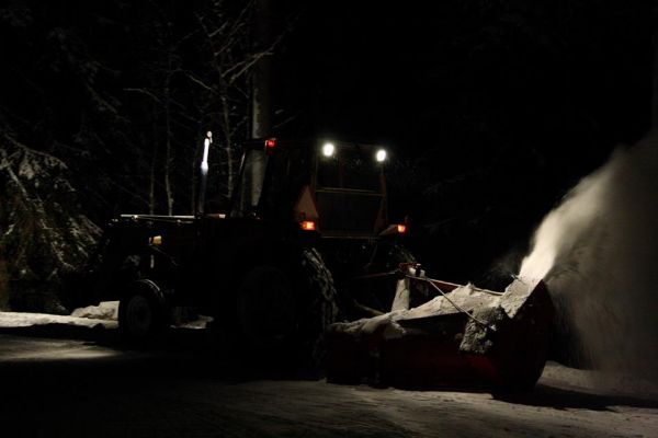 Linkousta
Talven ensimmäisillä linkouksilla Valmet 512
Avainsanat: linkousta Valmet 502