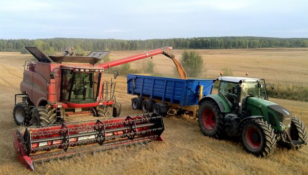 Puinteja 2013
Avainsanat: fendt case axialflow