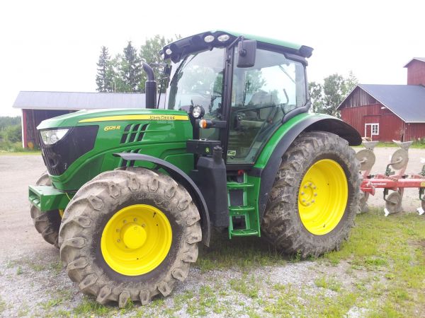 John Deere 6125R
Agrimarketin John Deere 6125R. Siisti pelihän tuo on :D
Avainsanat: Agrimarket John Deere 6125R