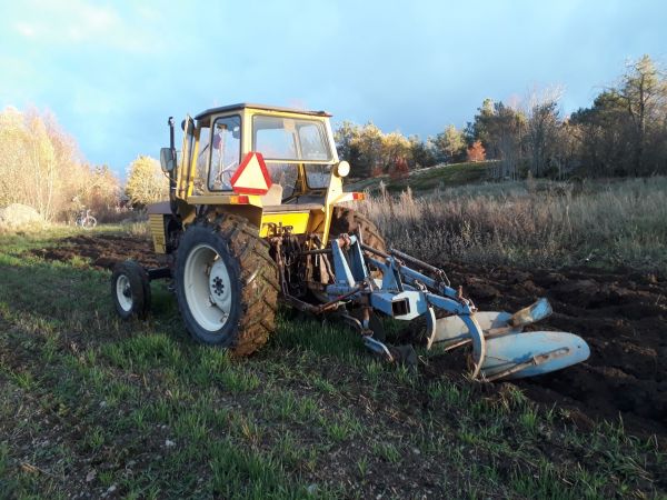 Valmet 502 & Överum SR
Syyskyntöä
Avainsanat: Valmet Överum