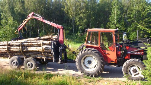 Puun ajoa valmet 605 vm 85, omavalmiste kärri ja patruuna kuormaaja
