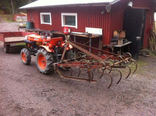 Kubota 
Tein pikkukubotaan äkeen
