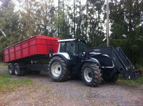 Vallu
T170 
Avainsanat: Valtra valmet