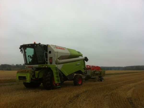 Claas
Tucano 320 
Avainsanat: Claas Tucano 320 C490