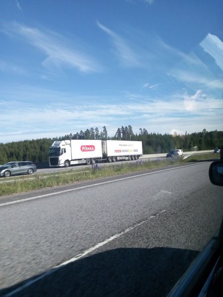 Volvo fh
Kuljetuspalvelu Kurkinen oy.
