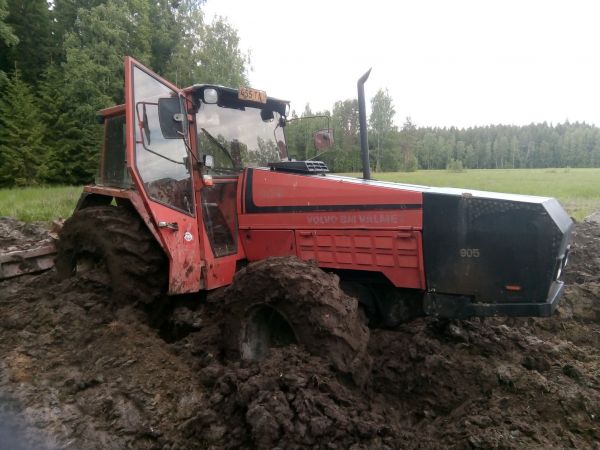 Valmetti syvässä
Avainsanat: Volvo BM Valmet 905