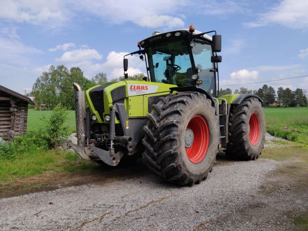 Claas Xerion 3800 VC
Pestetty Xerion traktorpulling homma 👍
Avainsanat: Claas traktor mastalous