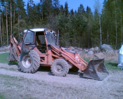 Valtra CM-8
Oikea "työväline"
Avainsanat: Valtra CM-8