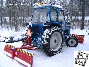 Ford 3000
Avainsanat: Ford Traktori vanhat