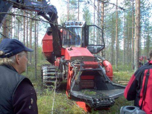 Valmet 801C Bioenergy edestä...
Avainsanat: Valmet metsäkone