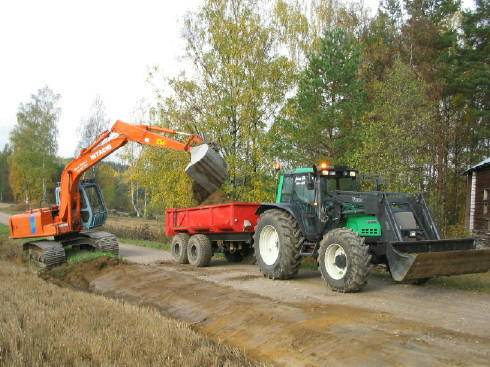 valtra 8550 ja hitachi
