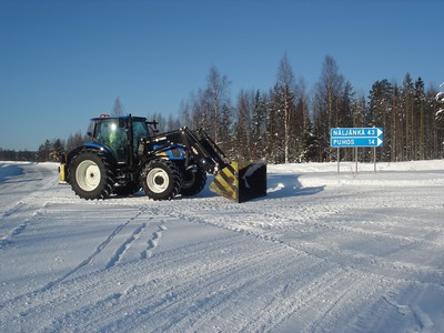 risteyksien vallin siirtoa
parannetaan näkyvyyttä risteys aluella
Avainsanat: new holland