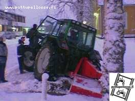 hitek
talonmiehen tunarointia kerrankin oli ajoissa lumitöissä ja silloinkin ajoi koulun parhaimman traktorin ojaan
Avainsanat: nh