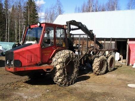 Lokomo
Sukulaisen hankintakone,lokomo 909 -74.Voittaa kulussa maataloustraktorin metsässä,tiellä hidas.
Avainsanat: Lokomo 909