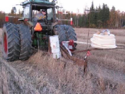 JD 3350 Turbo, velimies (Kaupoi) ja salaoja-aura.
Avainsanat: John deere