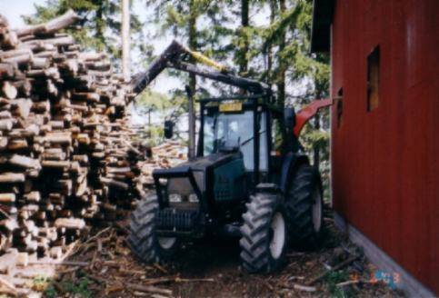 haketusta
Valmet 6400 + cranab crf 4 dt+ hakki ch 260 hakkuri
Avainsanat: haketusta valmet valtra