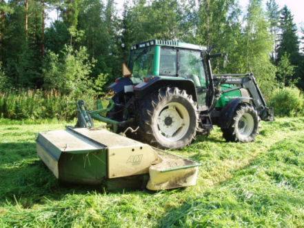 Valtra ja krone am242
niittoa
Avainsanat: Valtra Valmet