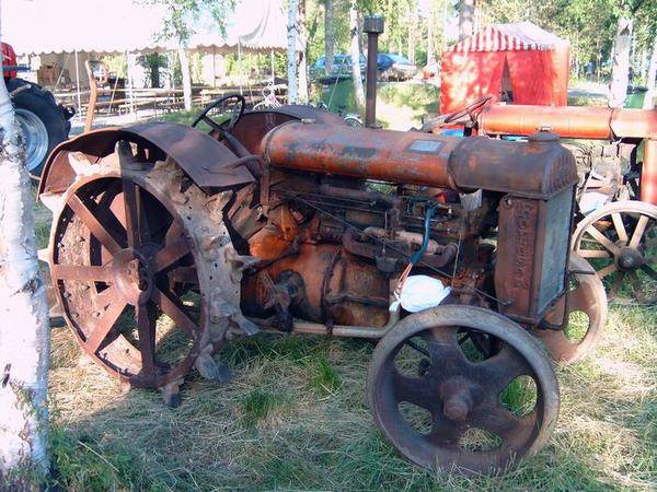 fordson
pikkusen maalia tarvitas...
Avainsanat: fordson