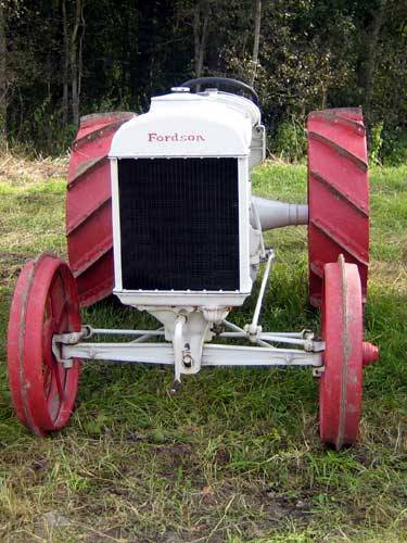 Fordson vm. -28
Kuvattu Hyvinkäällä "Rauta & Petrooli"-näyttelyssä
