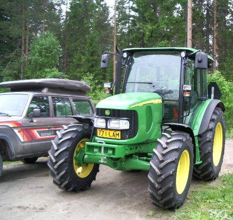 john deere 5820
taloon ensimmäinen john deere... onko kellään kokemusta tälläisestä kapistuksesta????
