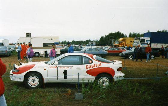 toyota celica
tais olla kankkusen celica kuva 90 luvun alusta kalajoen vetokisoista!
Avainsanat: toyota celica