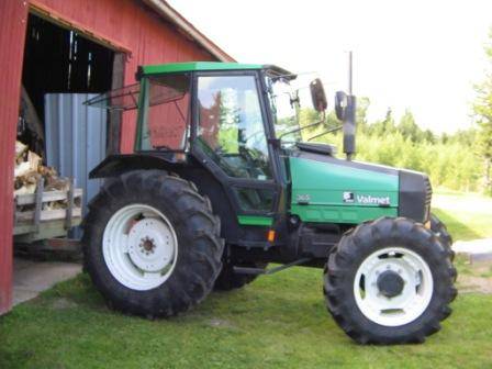 Sisu Valmet 365
