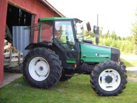 Sisu Valmet 365
