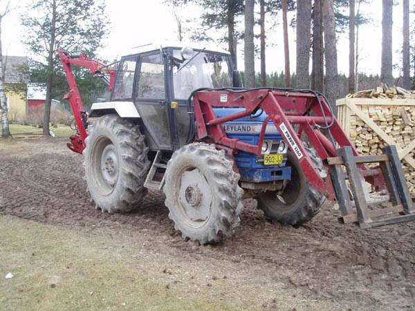 Leyland 472 + mettäkoura
Avainsanat: Leyland