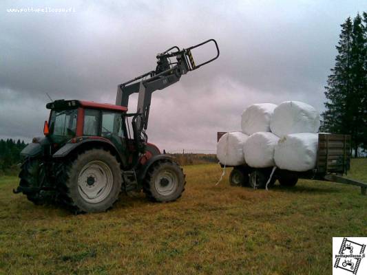 N121 ja Pehtoori
Paalien ajoa, oli ännä testissä.
Avainsanat: N121 Valtra