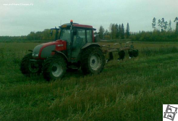 valtra a85
kyntö puuhis
Avainsanat: valtra a85