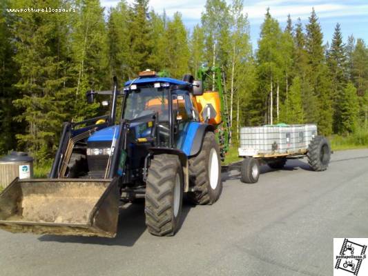 Myrkyn kylyvöön lähdössä
NH ja Amazone
Avainsanat: nh amazone