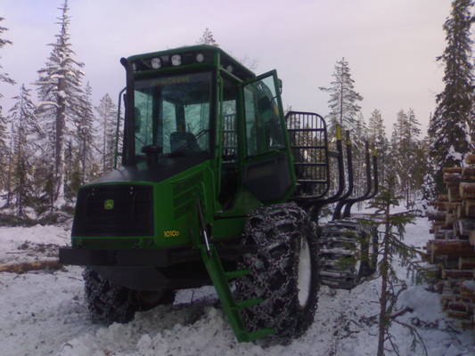 John Deere 1010D
Avainsanat: Jontikka John deere 1010