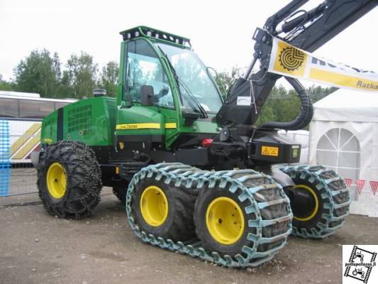 john deere 1070
Jussi kauris Farmarissa
