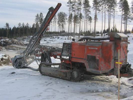 Tamrokin porakone
Kolmas porakone samalla työmaalla.
