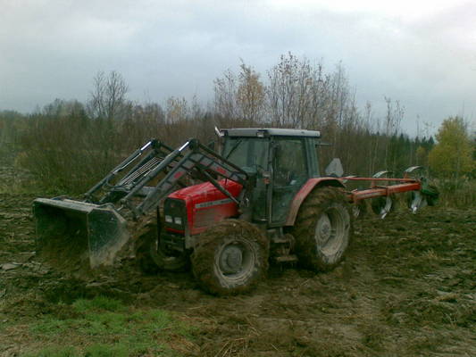 Massey Ferguson 4235 & Kverneland
Keywords: Massey Ferguson Kverneland