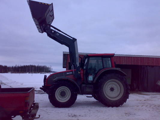 Valtra T 171 Advance
Oli Kokeiltavana
