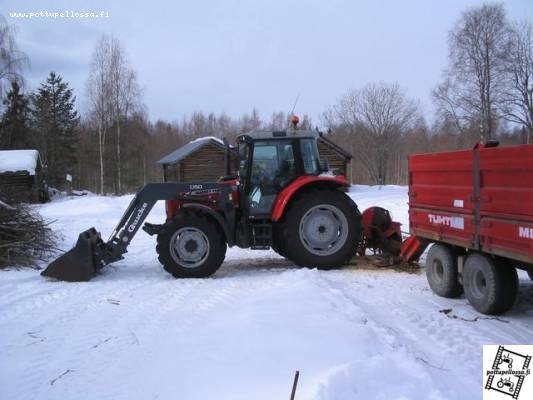 mf 6460 halko savotassa
mf 6460
Avainsanat: massikka 6460