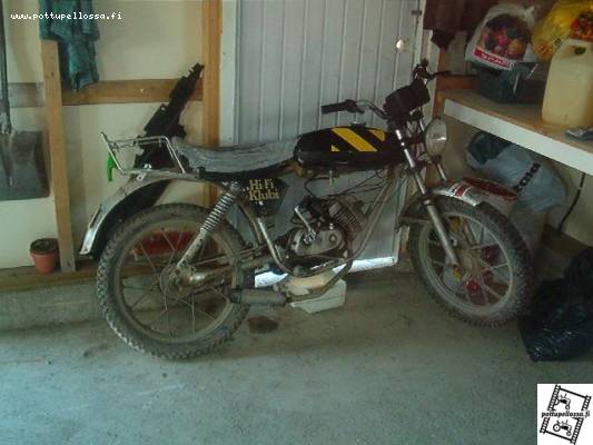 Tunturi Supersport
EX-Moped. Dellorto SHA 14.14. Home-Made vaimennin.
Avainsanat: tunturi supersport