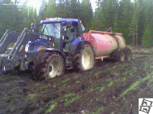 sinne uppos
newe ja 15 kuutioita phaskaa (kuvan laatu huono koska kamerapuhelimella otettu)
Avainsanat: newe lietekärry