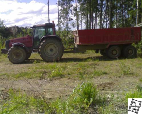 Valtra 8550 Ht + Maakärry levolla.
Taukoo
Avainsanat: valtra 8550