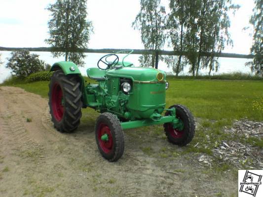 deutz d30
siinä se ois valmiinba
Avainsanat: deutz