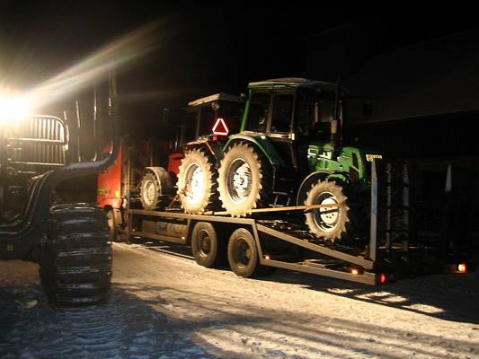 Belkut lähtee
Nyt lähti Belarukset. Belarusmiehet huom! Tulevat Kouvolan K-Maatalouteen myntiin:).
Avainsanat: Belarus