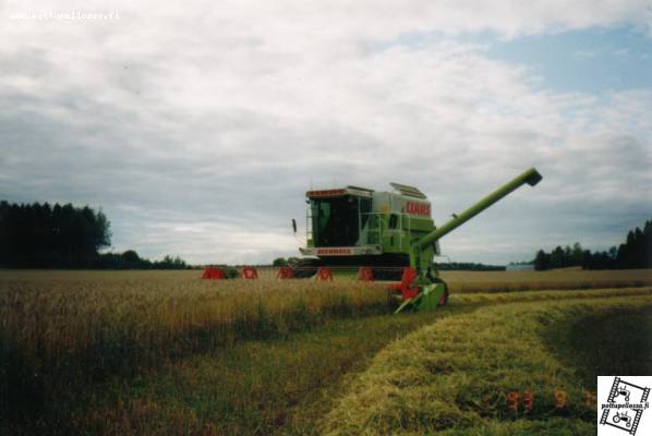 Claas cs116 vm-86
Avainsanat: Puimuri Claas