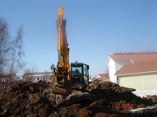 jcb kasalla
talonpohjan aukaisua 
Keywords: jcb