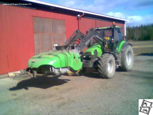 deutz-fahr 135mk3 + hamsteri
nyt on harjaukset valmiit
Avainsanat: deutsi hamsteri harja