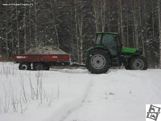 Deutz ja Tuhti M85
Soran ajua rantaan
Avainsanat: Deutz Tuhti