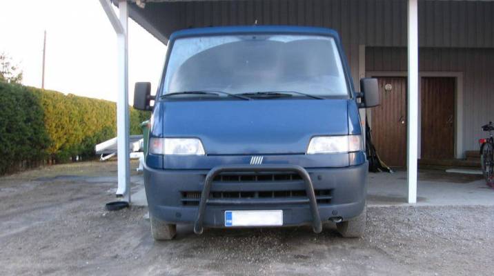 Fiat Ducato 1.9TD Intercooler
ja CustomTruckin valoteline.
Avainsanat: fiat ducato